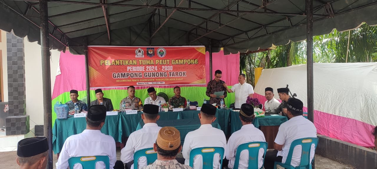 Babinsa hadiri Pelantikan Tuha Phet salah satu Desa di Wilayah Pante Ceureumen