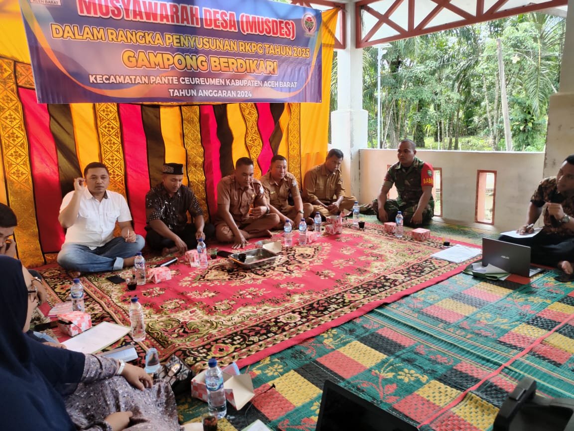 MELALUI MUSRENBANG KITA BERHARAP MENGHASILKAN KESEPAKATAN YANG NANTINYA AKAN MEMBUAT DESA INI LEBIH MAJU
