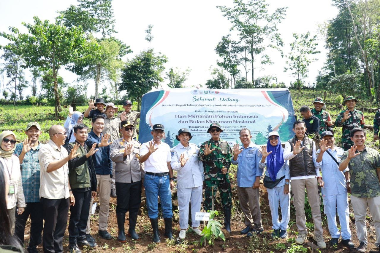 Forkopimda Kabupaten Takalar Menghadiri Gerakan Menanam Pohon Tahun 2024
