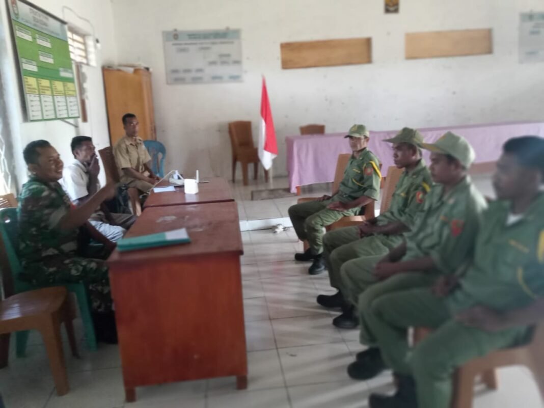 Pengarahan Linmas oleh Babinsa Koramil 02/Walakaka Disambut Antusias