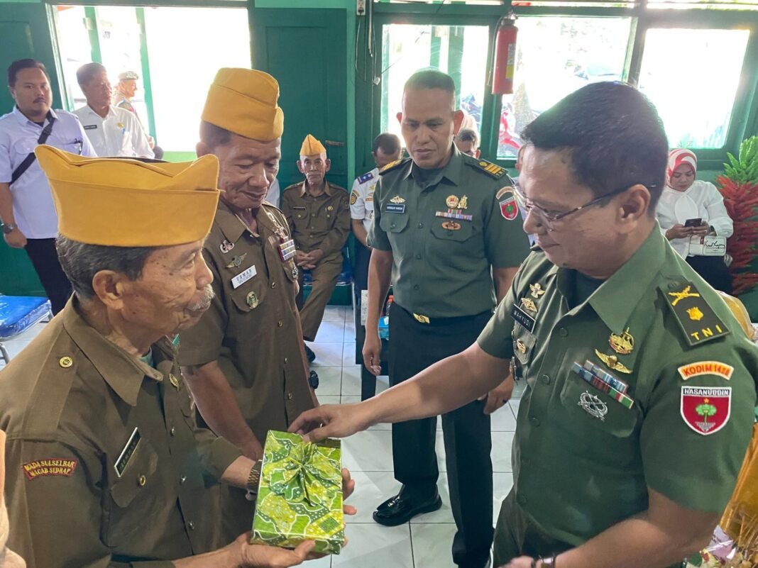 Veteran Mengabdi Tanpa Batas, Kasdim 1420/Sidrap Hadiri Anjangsana HUT RI ke-80 di LVRI Sidrap