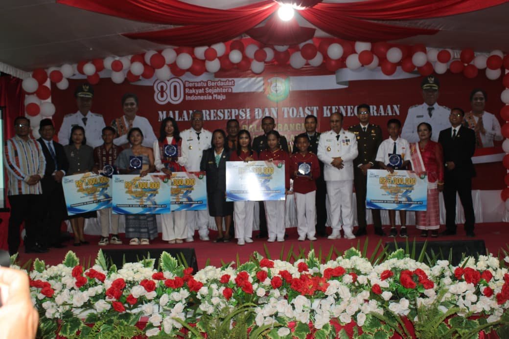Toast Kenegaraan Warnai Penutupan Rangkaian Upacara HUT RI ke-80 di Sumba Barat