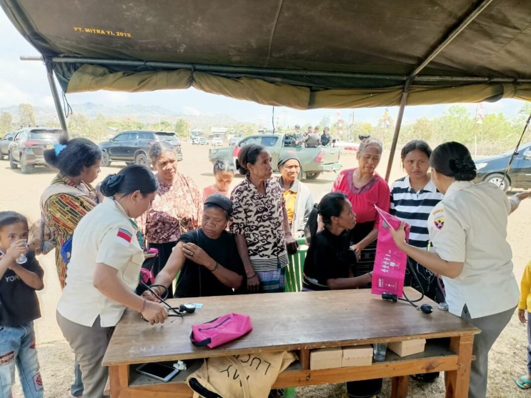Penutupan TMMD 125 Kodim Belu, Warga Antusias Ikuti Pengobatan Kesehatan Gratis