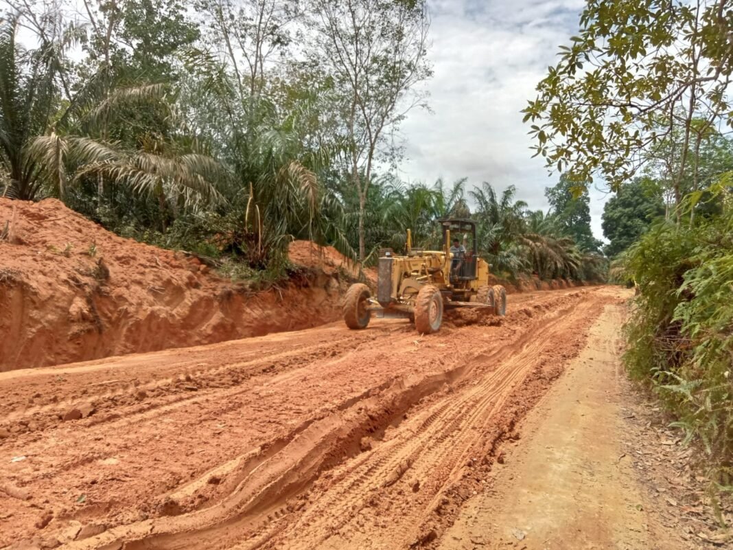 Progres Penyiapan Badan Jalan TMMD Reguler ke-125 di Desa Batu Kotam Capai 91,45 Persen