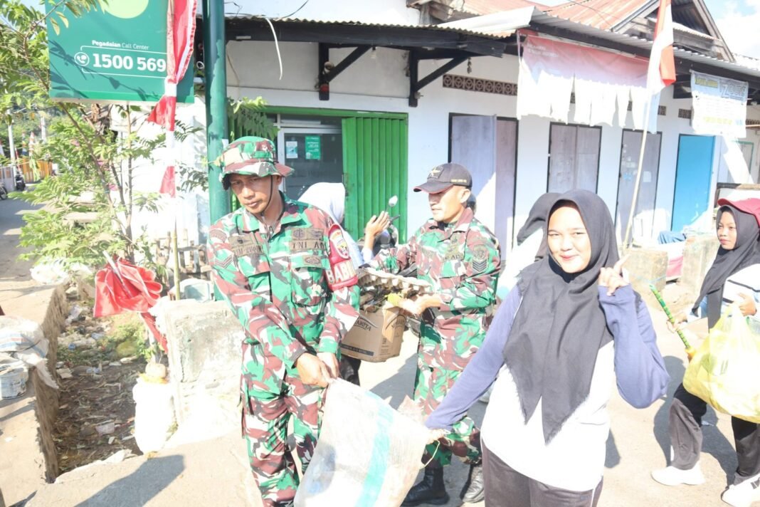 Gotong Royong Satgas TMMD dan Warga Wujudkan Pasar Alas Bersih & Nyaman