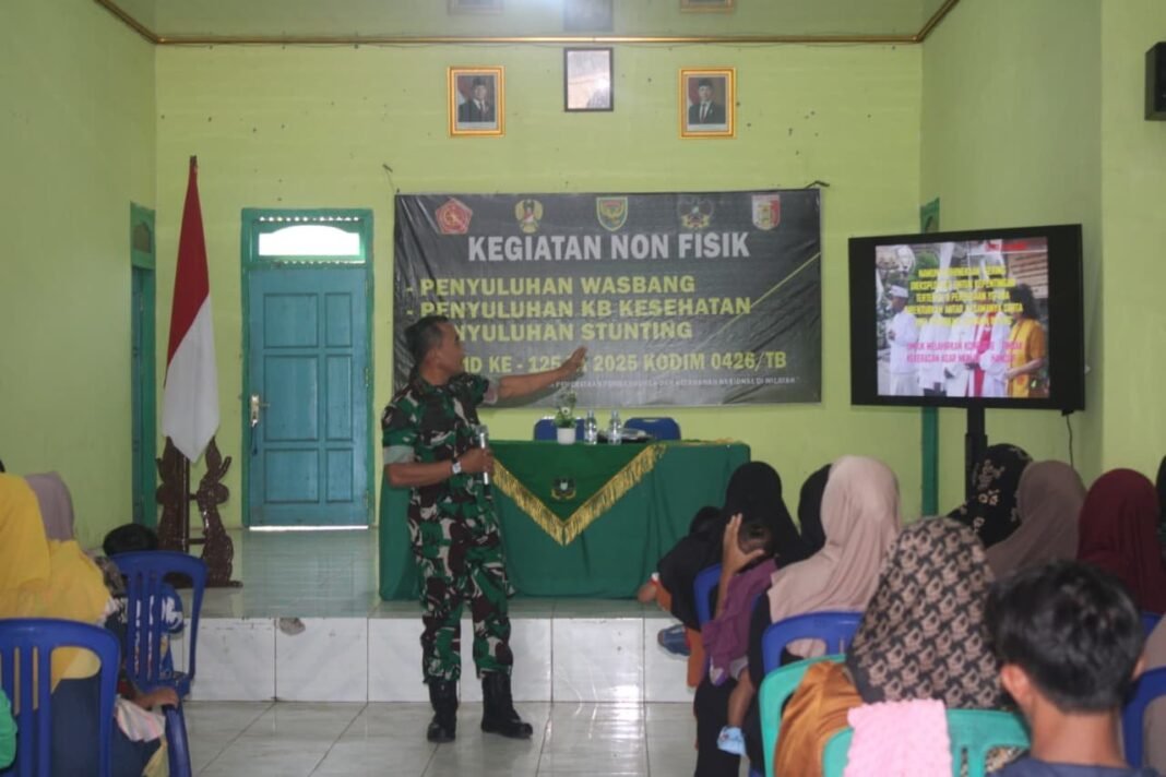 Satgas TMMD ke-125 Kodim 0426/Tulang Bawang Gelar Penyuluhan Wawasan Kebangsaan di Kampung Moris Jaya