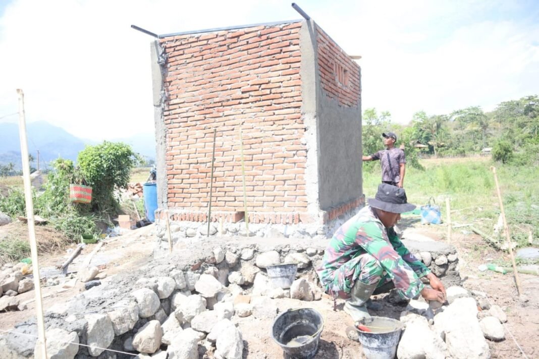 Satgas TMMD Ke-125 Genjot Pembangunan Rumah Sumur Bor untuk Air Bersih Warga Kalabeso