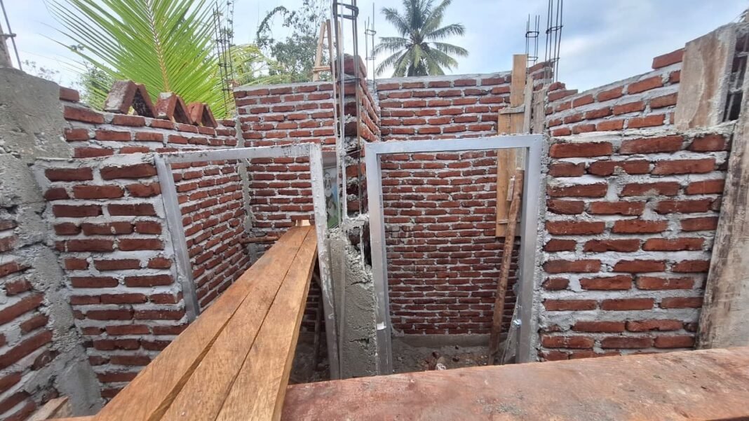 Satgas TMMD 125 Bangun MCK Dua Pintu di Musholla Al Ikhlas Desa Nekudu
