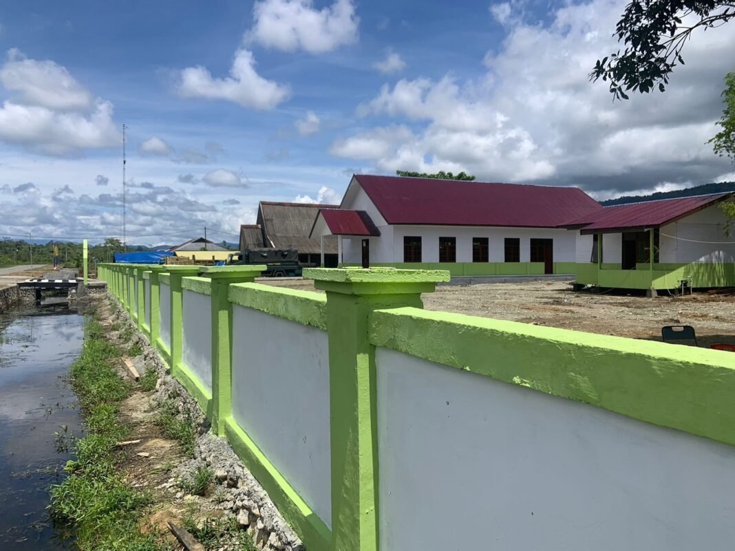 Pagar Gereja Talitakum di Kampung Manunggal Jaya Rampung 100 Persen, Hasil Nyata TMMD ke-125 Kodim 1705/Nabire