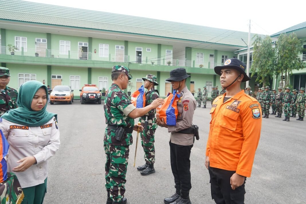 Danrem 042/Gapu Lepas Pasukan Satgas Karhutla, Siap Amankan Wilayah Rawan