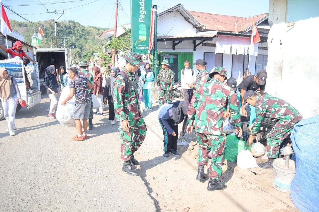 Satgas TMMD ke-125 Bersihkan Pasar Alas, Wujudkan Lingkungan Nyaman dan Sehat