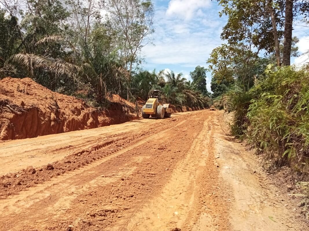 Progres Penyiapan Badan Jalan TMMD Reguler ke-125 di Desa Batu Kotam Capai 91,45 Persen