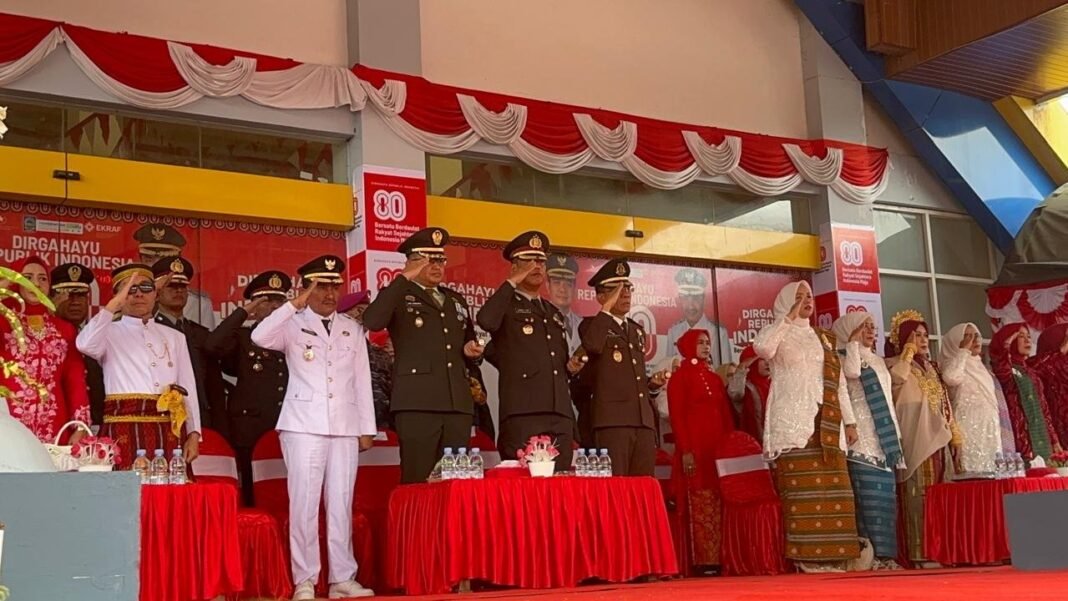 Kehadiran Dandim 1614/Dompu dan Persit Warnai Puncak Peringatan Kemerdekaan RI