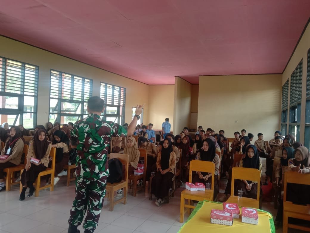 TMMD 125 Kodim Kendari Gelar Sosialisasi Rekrutmen TNI AD di Konawe
