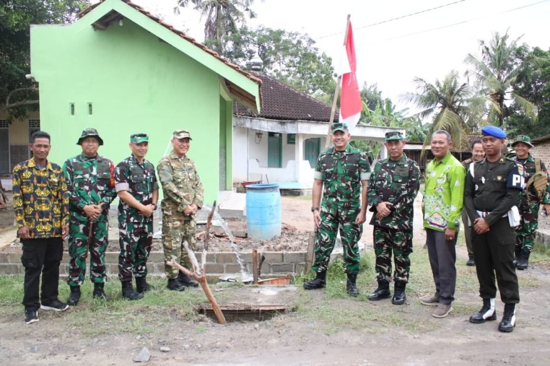Fasilitas MCK dan Sumur Bor Hasil TMMD 125 Ditinjau di Momen Penutupan