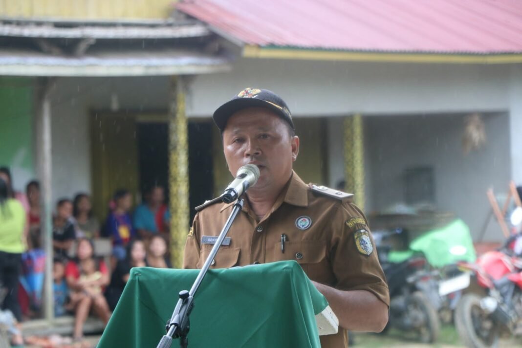 Kepala Desa Sungai Pengga Apresiasi TMMD ke-125 Kodim 1205/Sintang