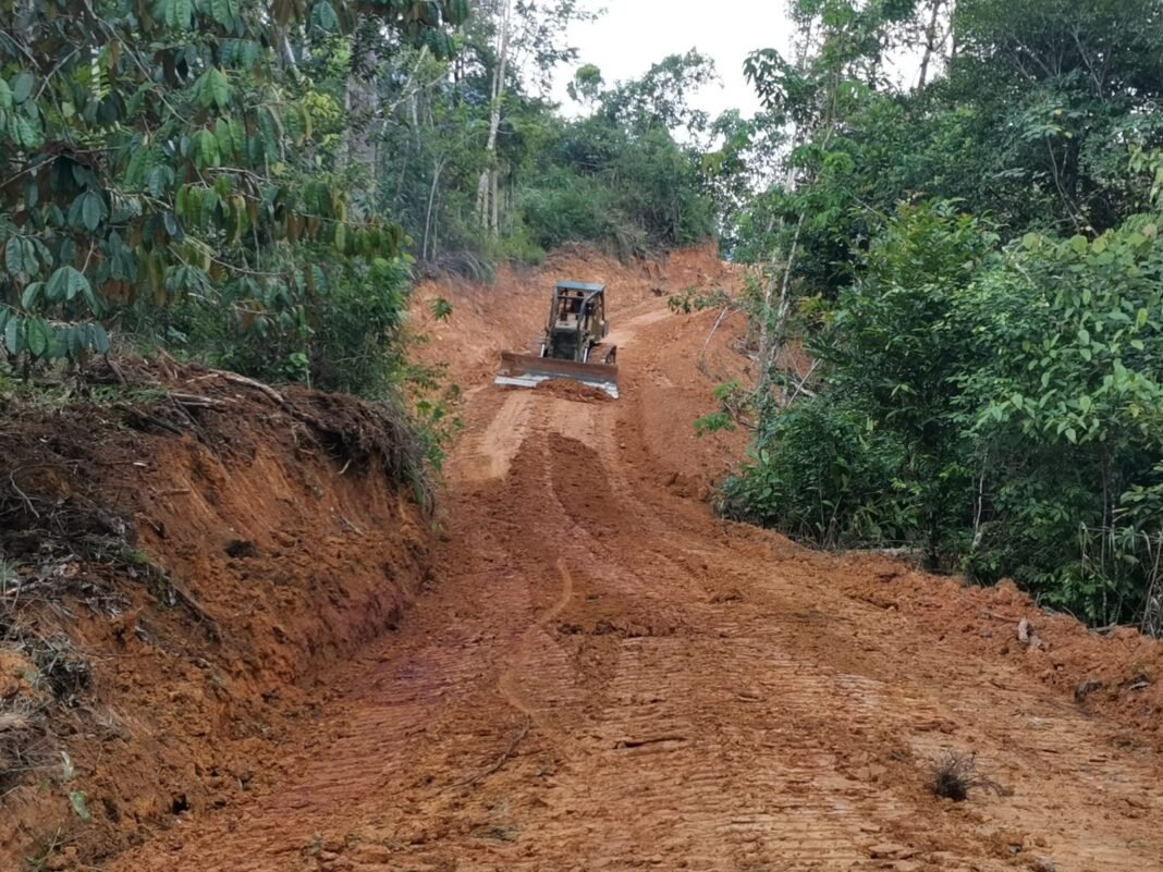 TMMD ke-125 Sintang Sukses, Jalan Baru Siap Tingkatkan Ekonomi Desa