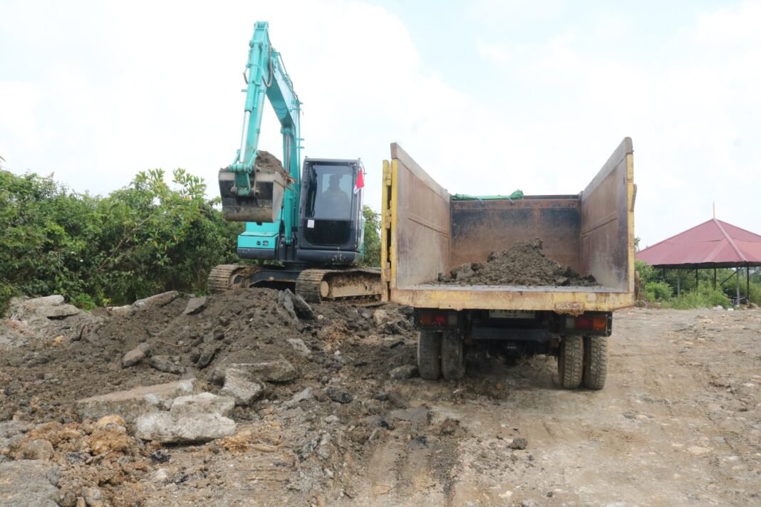 TMMD Ke-125: Warga Suka Rahmat Sambut Jalan Baru dengan Penuh Syukur