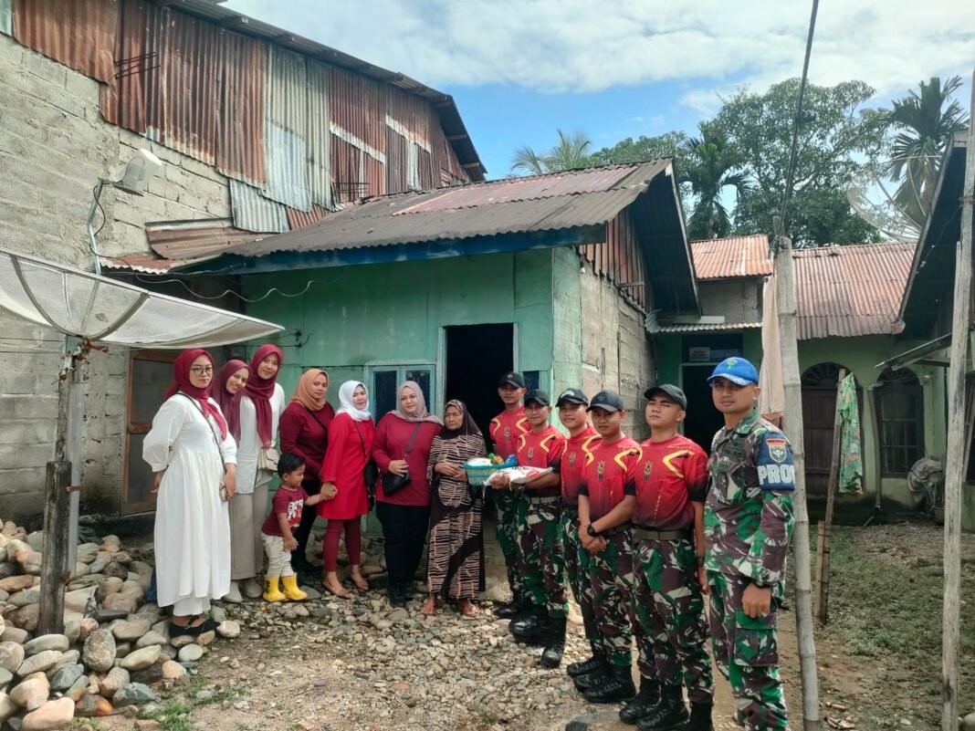 Jumat Berkah Korem 012/TU, TNI Salurkan Bantuan Sembako ke Warga Aceh Selatan