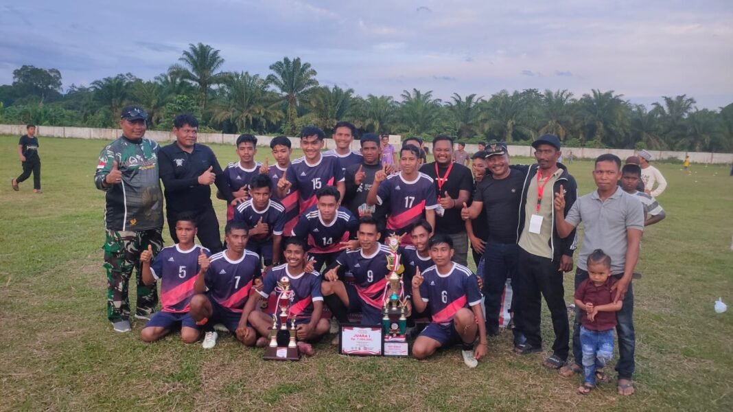 Semarak Kemerdekaan, Desa Seumantok Juara Turnamen Sepak Bola Antar Desa Sampoiniet