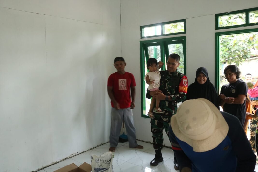 Program TMMD ke-125: Dansatgas Cek Langsung Perbaikan Rumah Warga Kurang Mampu