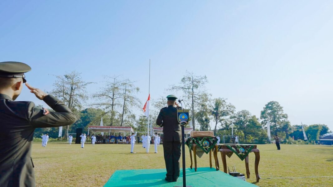 Membangun Semangat Kemerdekaan: Upacara HUT RI ke-80 Satgas TMMD di Kandangmas