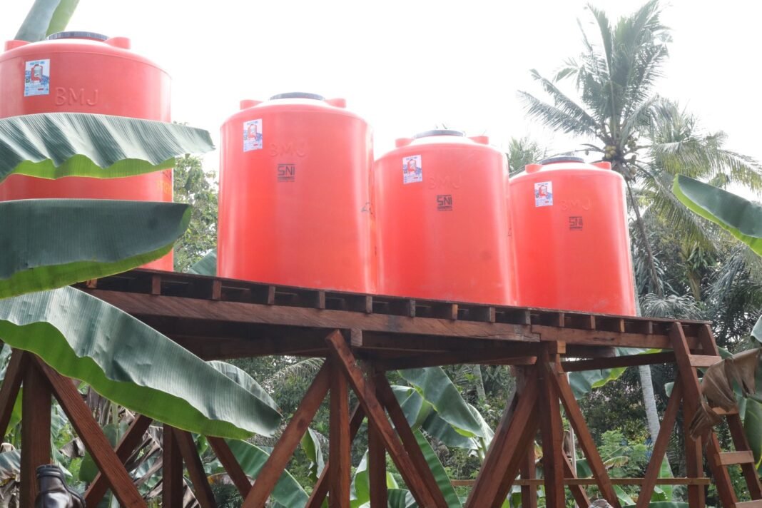 Menyusuri Dahaga, Menemukan Asa di Tower Air Bersih TMMD
