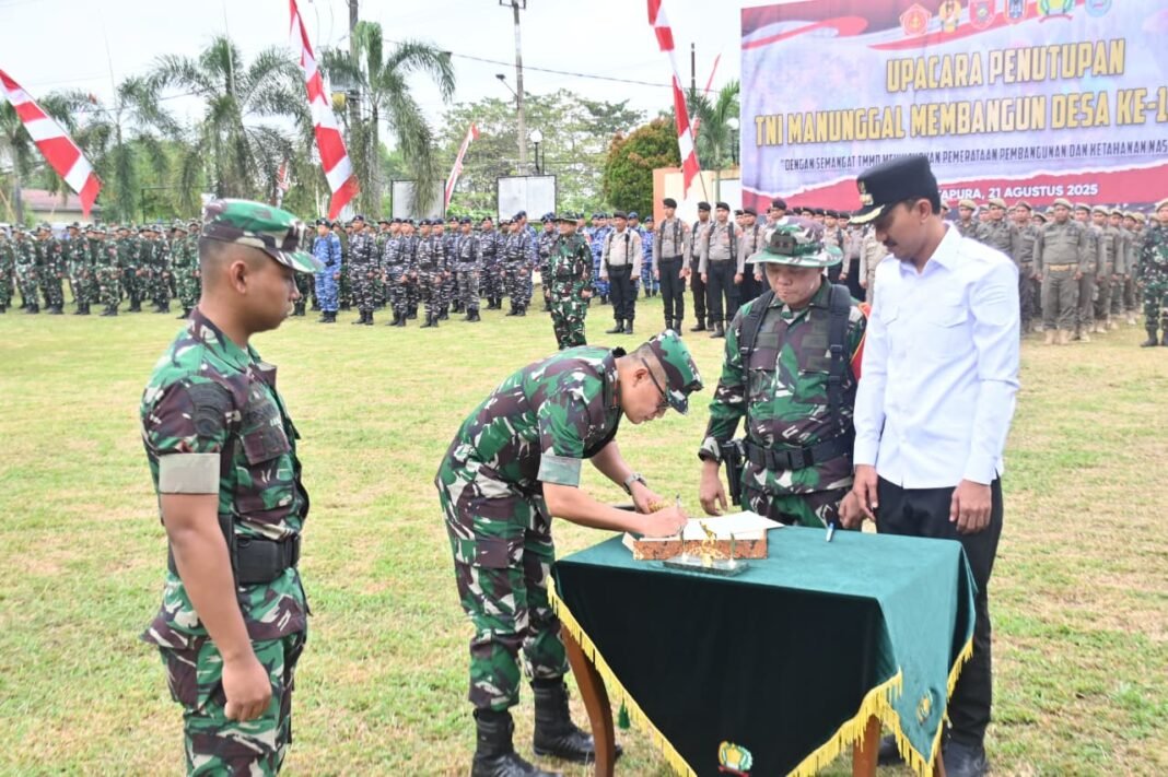 Upacara Penutupan TMMD ke-125 di Banjar: Danrem 101/Antasari Serahkan Hasil Pembangunan kepada Pemerintah Daerah