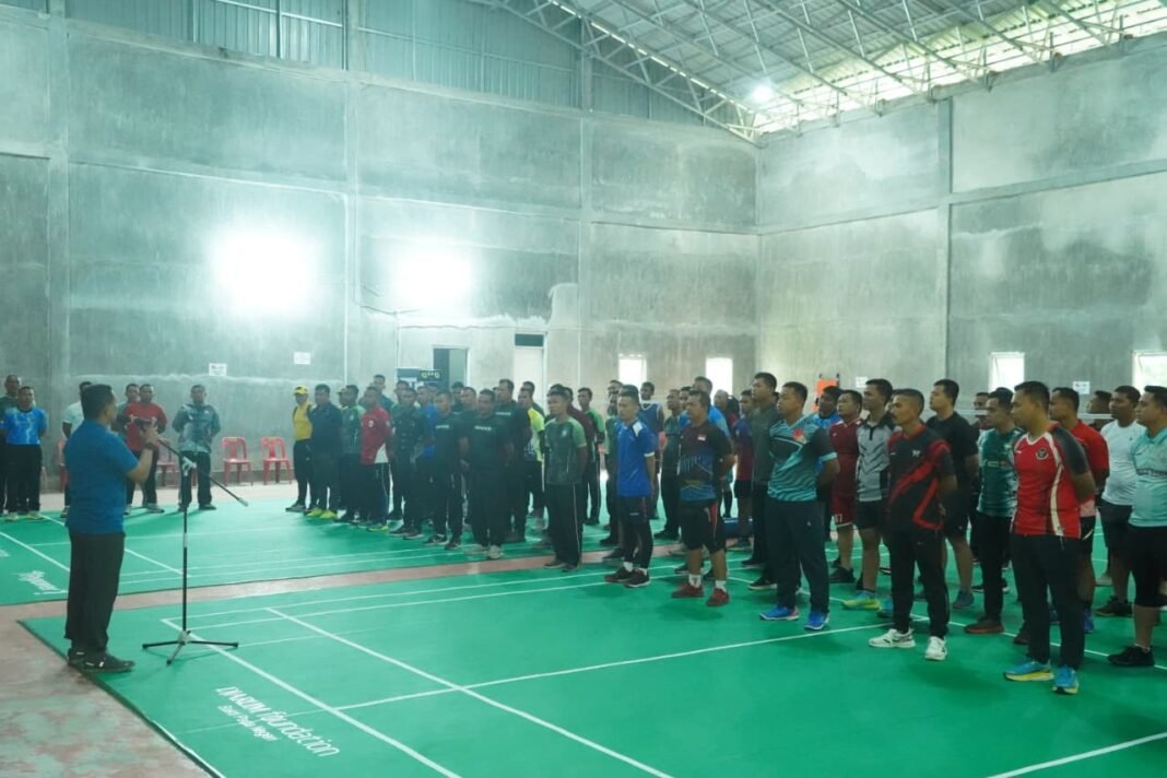 Turnamen Bulutangkis Korem 012/Teuku Umar, Danrem Berpesan Jaga Sportivitas dan Keselamatan