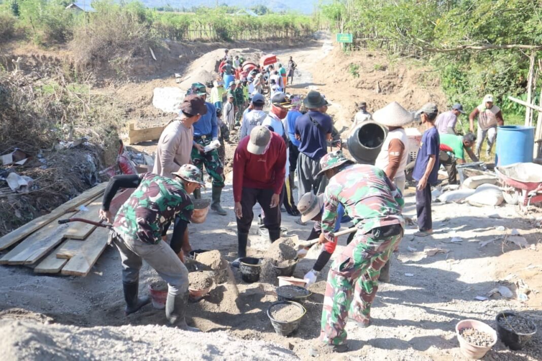 Pengecoran Jembatan Limpas TMMD 125 Kodim Sumbawa Utamakan Kualitas dan Keamanan