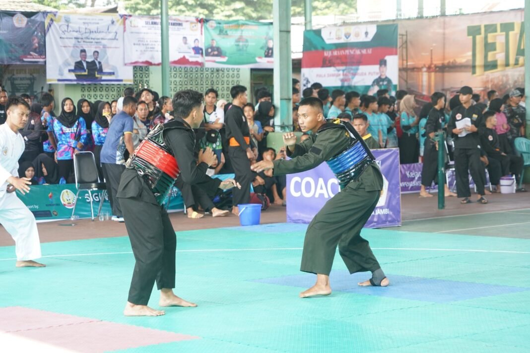 Hari Kedua Open Turnamen Pencak Silat Piala Danrem 042/Gapu: Atmosfer Semakin Memanas, Semangat Juang Kian Membara