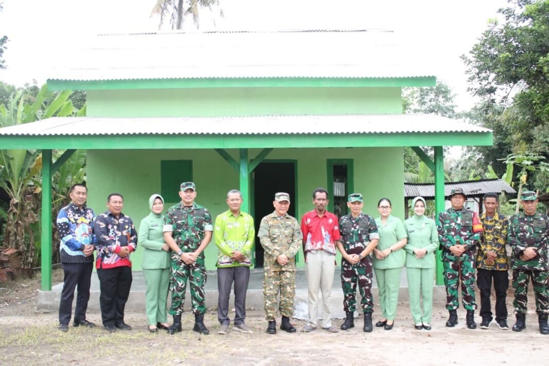 Kasrem 043/Gatam Tinjau Rumah Hasil Program RLTH TMMD 125 di Tulang Bawang