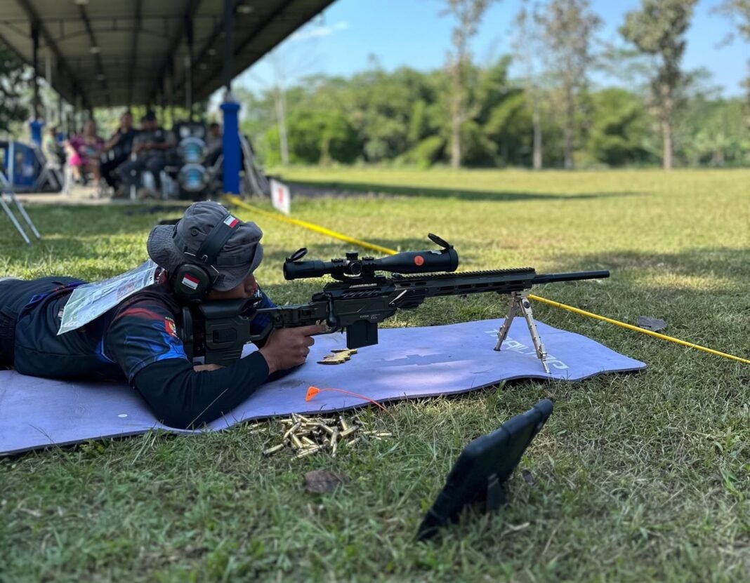 Anggota Kodim 0736/Batang Unjuk Gigi di Ajang Lomba Menembak Pra Porprov XVII/2025