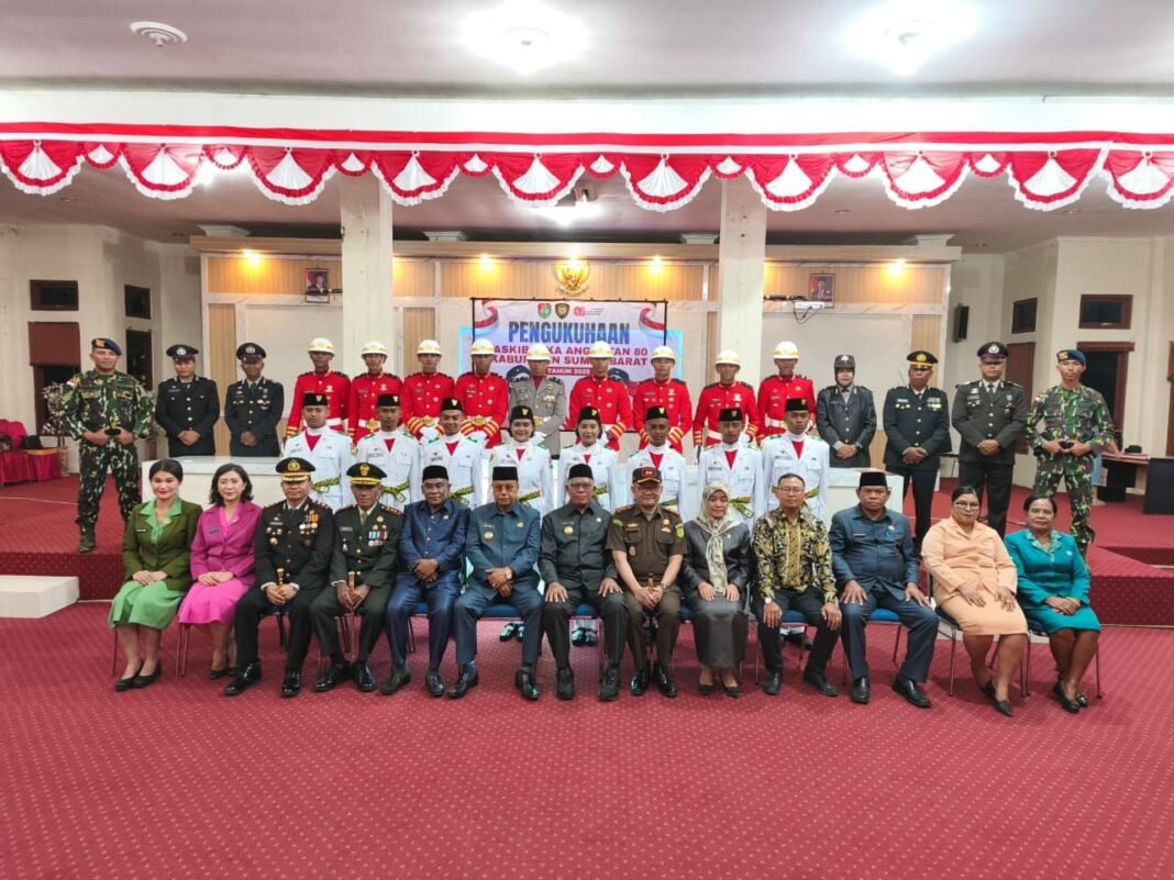 Dandim 1613 Sumba Barat Hadiri Pengukuhan Paskibraka Tahun 2025