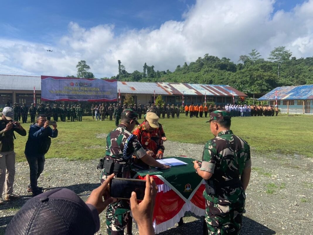 Bupati Nabire Tandatangani BAST Hasil Pembangunan TMMD Ke-125 Kodim 1705/Nabire