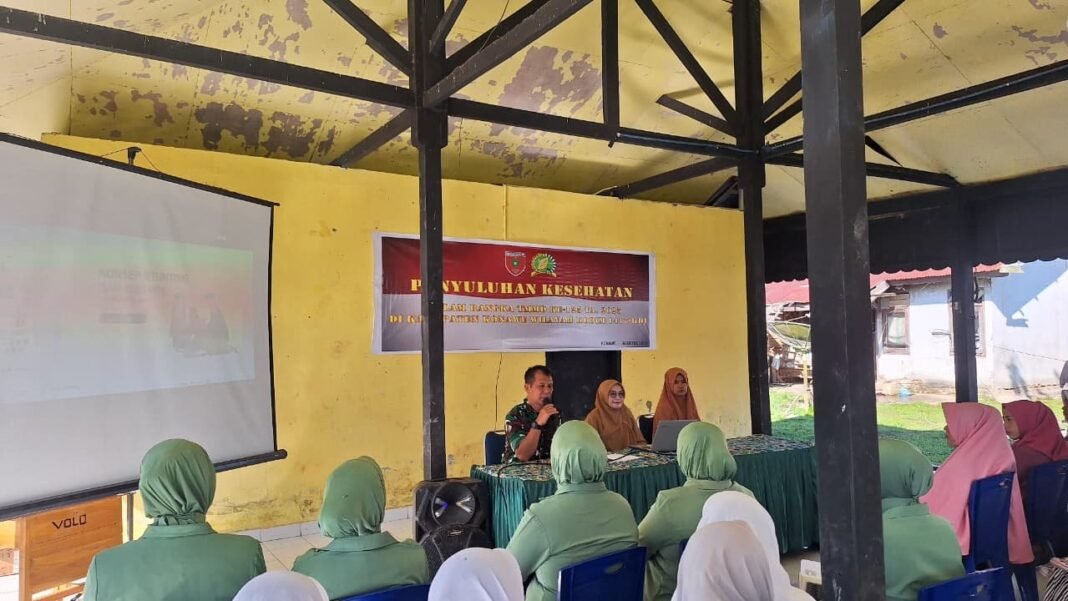 TMMD 125 Kodim 1417/Kendari Edukasi Warga Soal Pencegahan Stunting dan Penyakit Menular