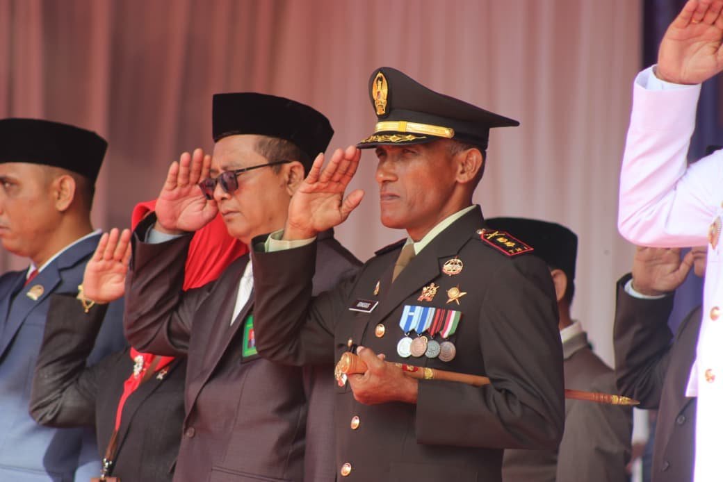 HUT RI ke-80: Dandim 1613/Sumba Barat Tekankan Semangat Gotong Royong dan Kebersamaan