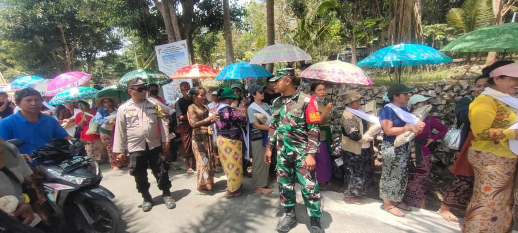 Dikawal Babinsa Kutampi, Tradisi Sakral Ngebet 57 Sawe Berjalan Lancar