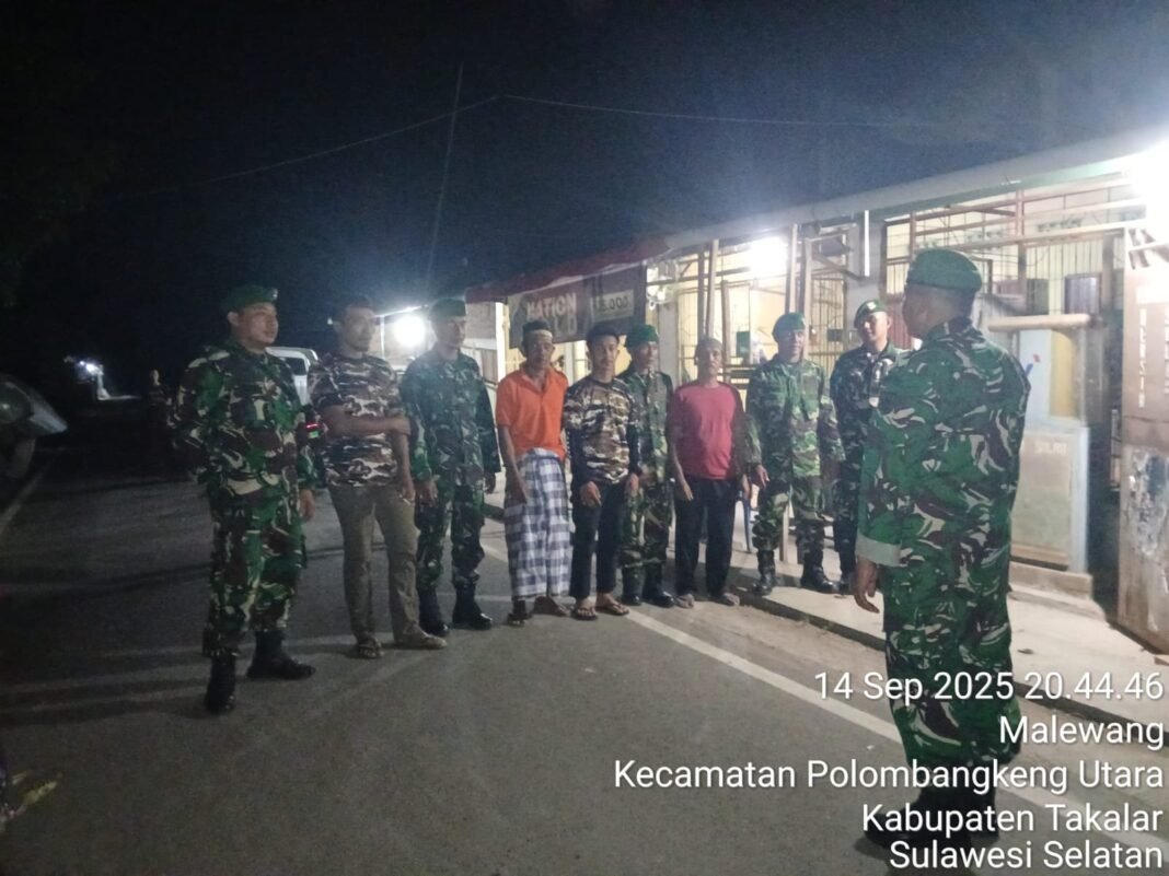 Ciptakan Wilayah Tetap Aman, Personel Koramil 1426-01/Polut Bersama FKPPI Patroli Bersama