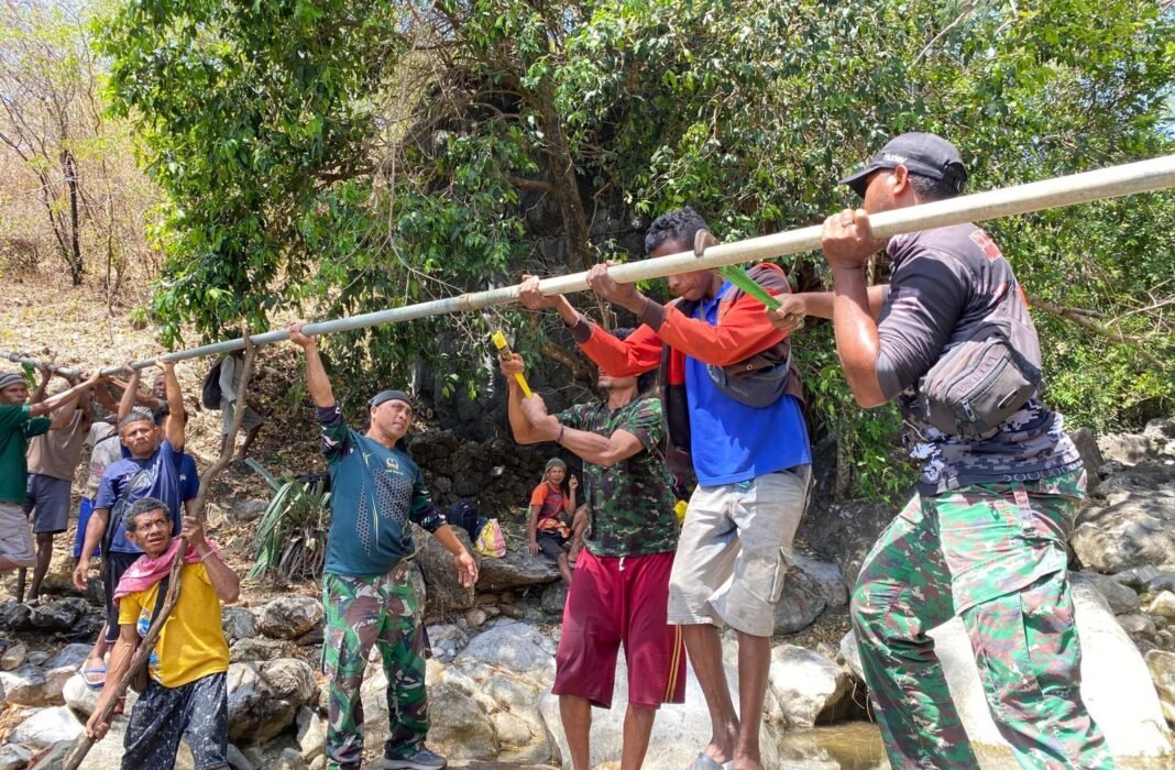 Hadir di Perbatasan, Kodim 1618/TTU Membantu Warga Dusun Banu Atasi Krisis Air