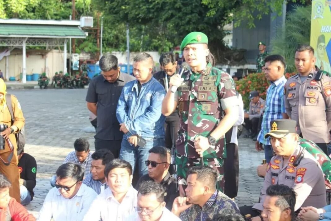 Hadir di Tengah Pendemo, Dandim 1311/Morowali Bersama Forkopimda Rangkul Mahasiswa dengan Pendekatan Humanis