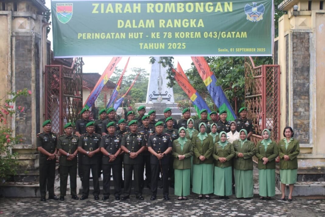 Dandim 0426 TB, Pimpin Ziarah Nasional di TMP Tiuh Tohou dalam Rangka HUT ke-78 Korem 043/Gatam