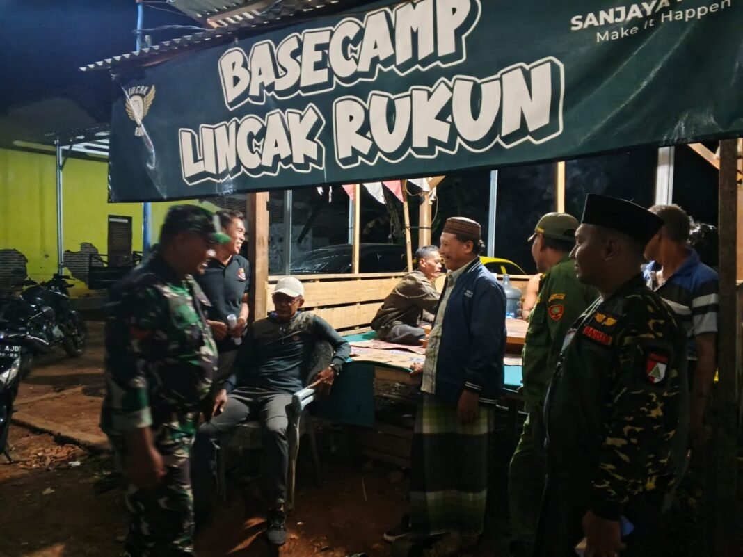 Minimalisir Tindak Kejahatan Babinsa Ajak Warga Giatkan Kembali Siskamling