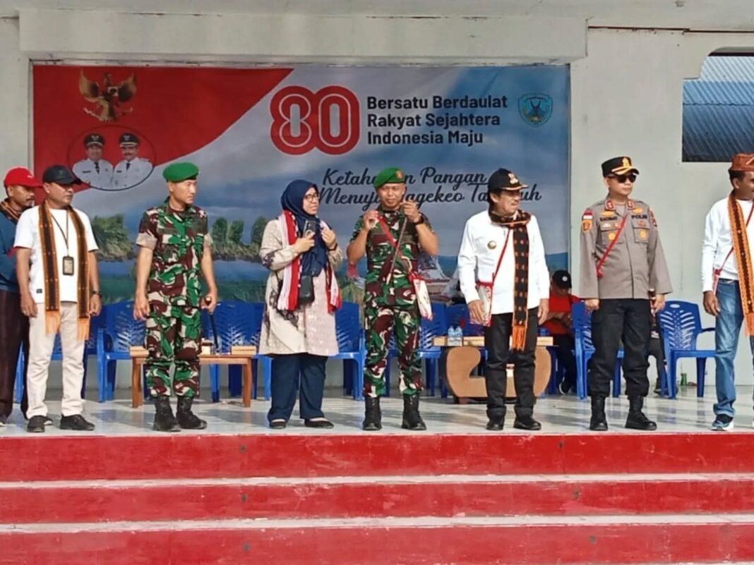 Dandim 1625/Ngada Hadiri Karnaval HUT RI ke-80 di Kota Mbay, Nagekeo