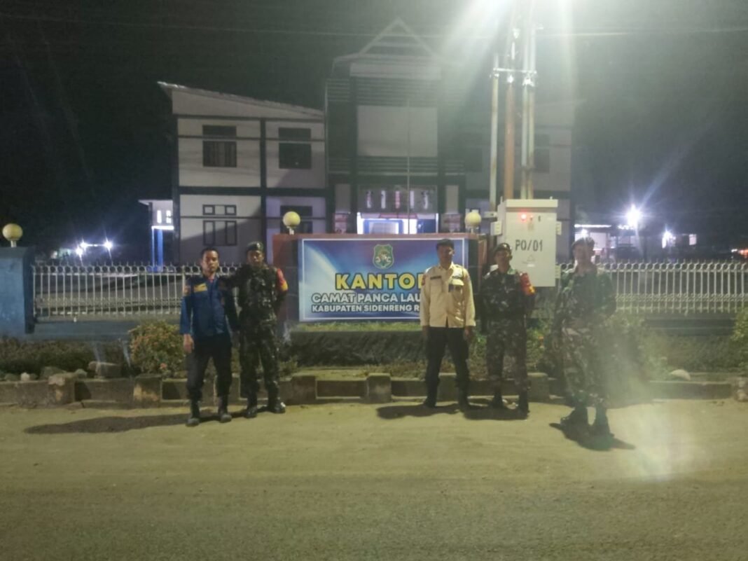 Babinsa Koramil 01/Panca Lautang Gelar Patroli Gabungan Jaga Keamanan Warga