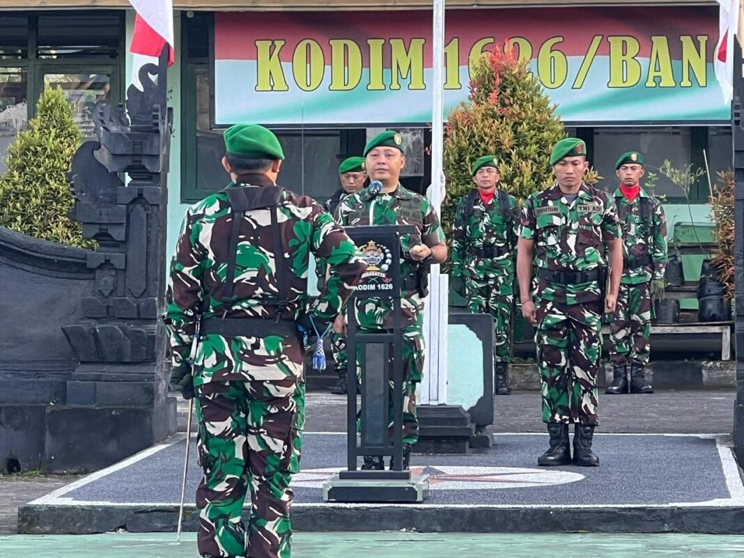 Dandim 1626/Bangli Pimpin Upacara Bendera, Tekankan Disiplin Prajurit dan Perkembangan Situasi Nasional