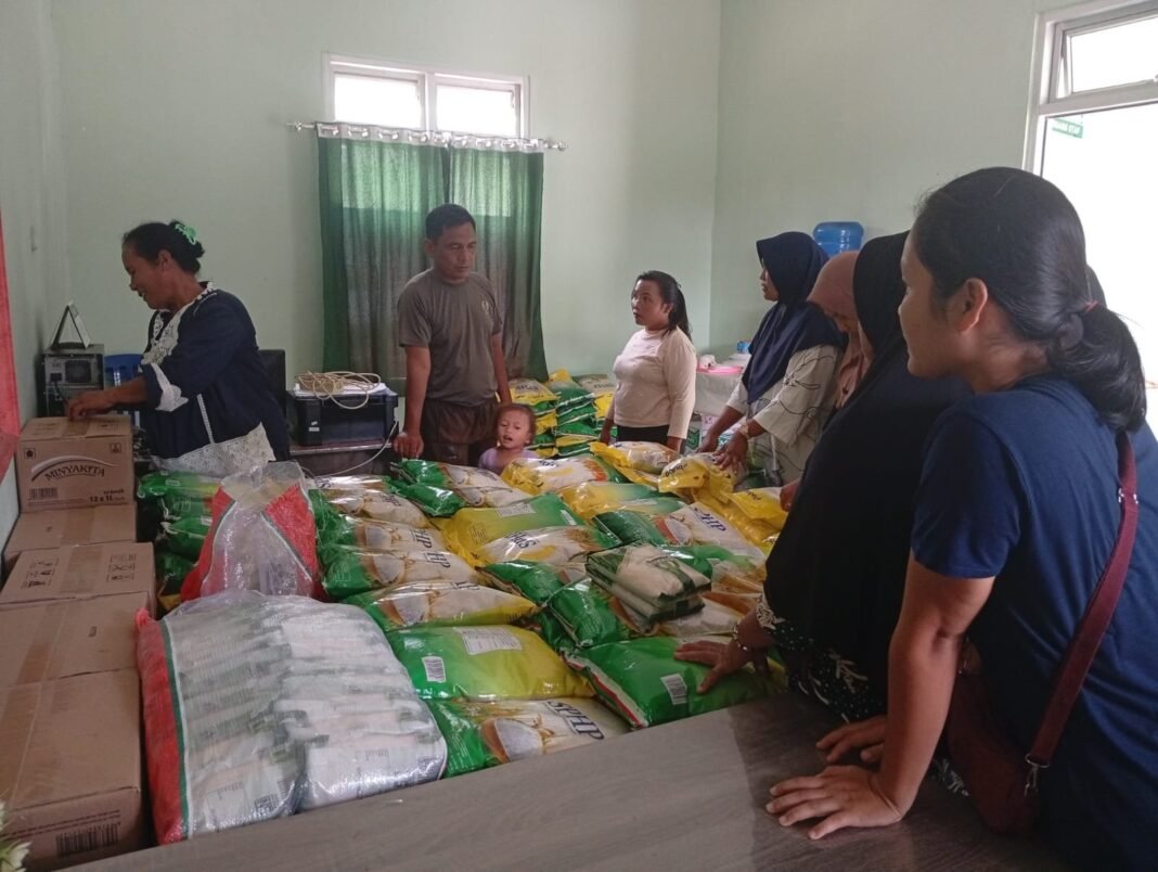 Kodim 0428/Mukomuko Gelar Gerakan Pangan Murah Bersama Bulog di Pondok Suguh