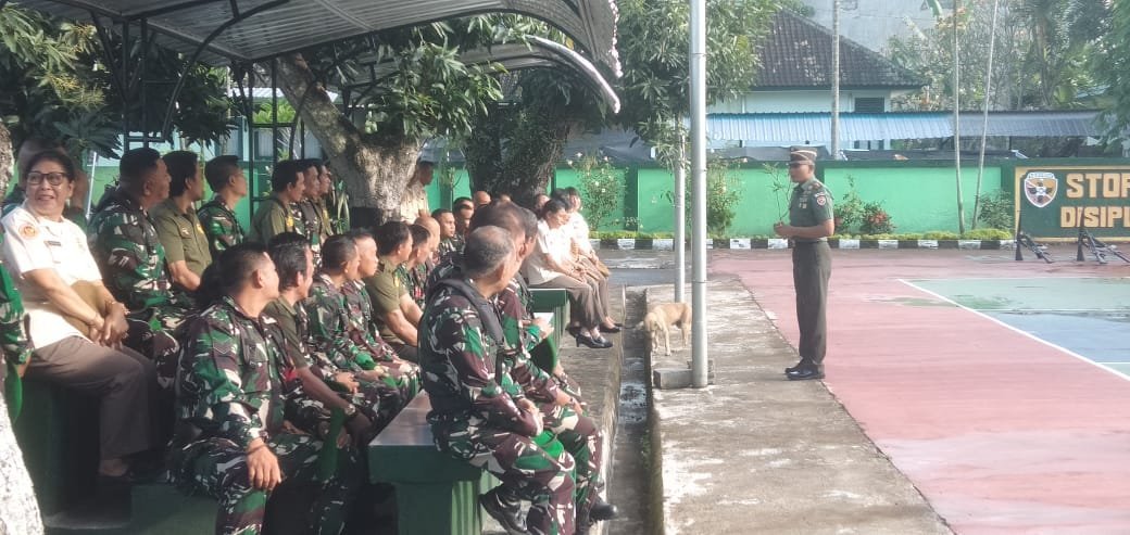 Jam Dan, Dandim Klungkung Ajak Anggota Beri Pengabdian Terbaik Dan Selalu Tebarkan Kebaikan