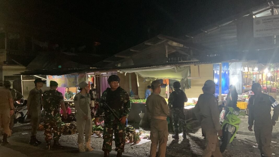 Patroli Malam Kodim 1705/Nabire Bersama Satpol PP, Komitmen Nyata Wujudkan Rasa Aman