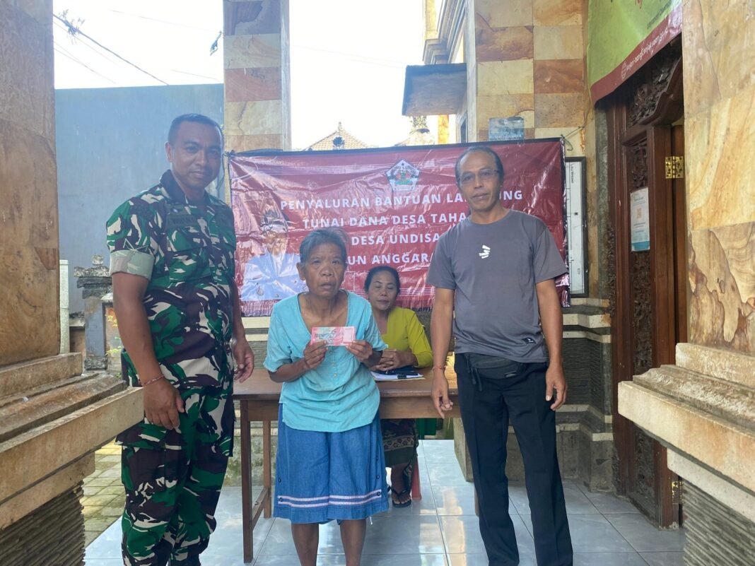 Babinsa Undisan Aktif Awasi Penyaluran BLT-DD, Dukung Pemerintah Wujudkan Kesejahteraan Warga